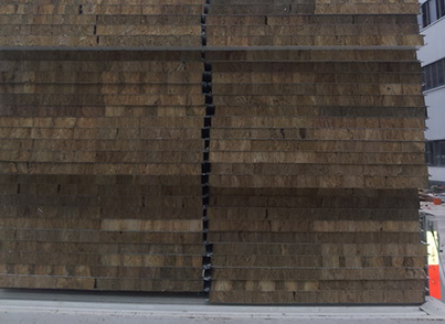 保（bǎo）溫（wēn）彩鋼岩棉平板