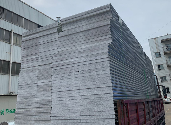 彩鋼岩棉防(fáng)火夾芯板.jpg 彩鋼岩棉防(fáng)火夾芯(xīn)板.jpg