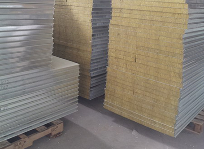 彩鋼岩棉防火夾(jiá)心平(píng)板